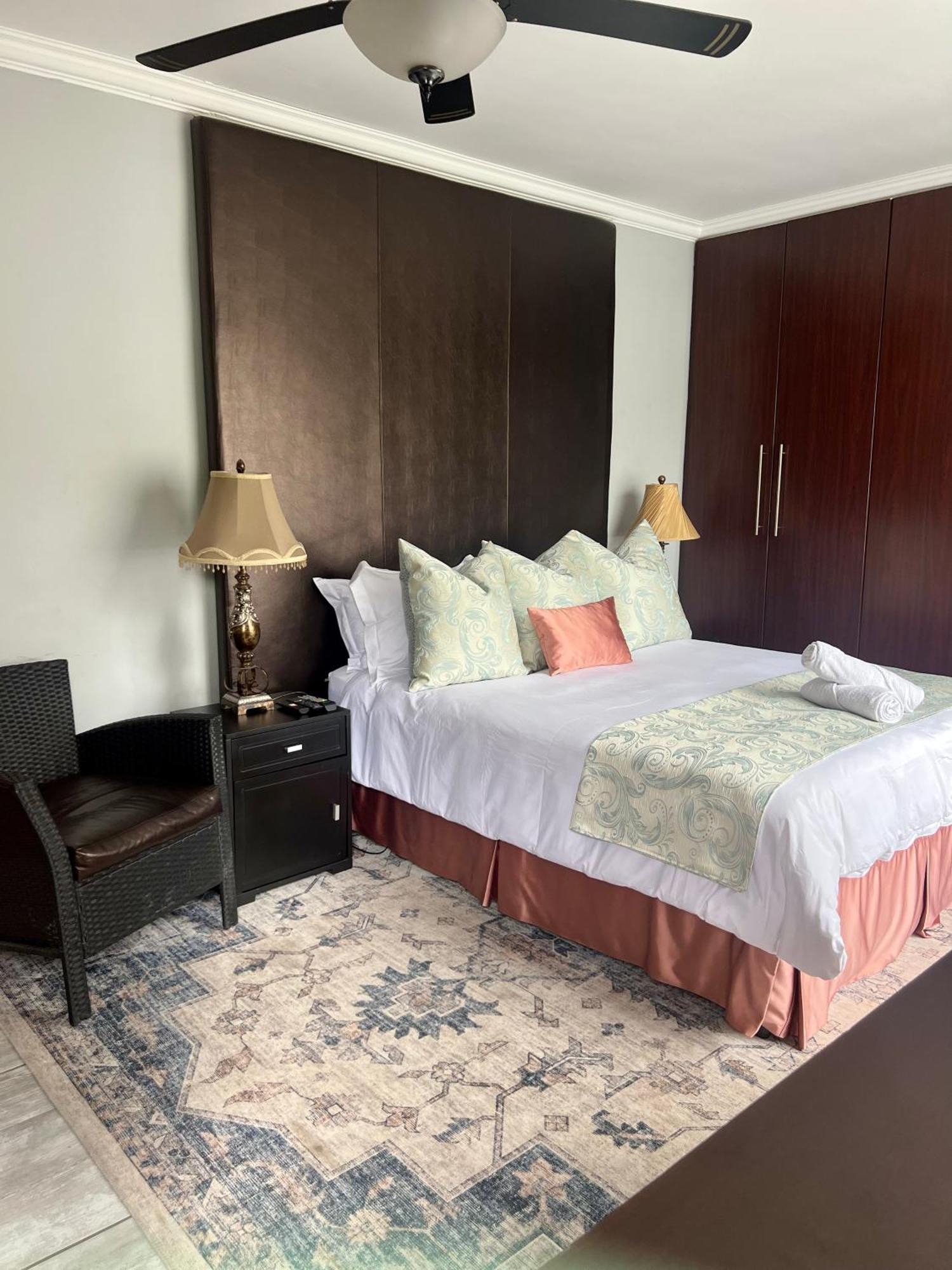 Silken Trap Accommodation No Loadshedding Johannesburg Esterno foto
